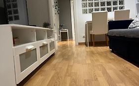 Smiths 12 Apartment